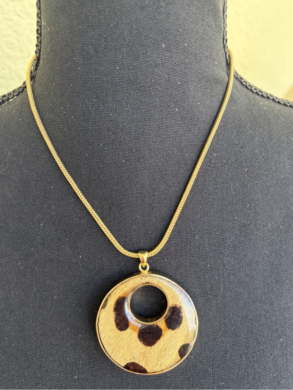 Chico’s Gold Tone Leopard Print Round Pendant Necklace reversible